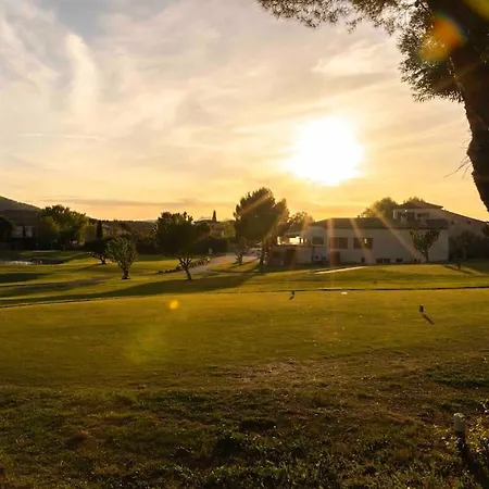 Magnifique Vue Lac Au Golf De Pont-Royal Mallemort Buitenkant foto