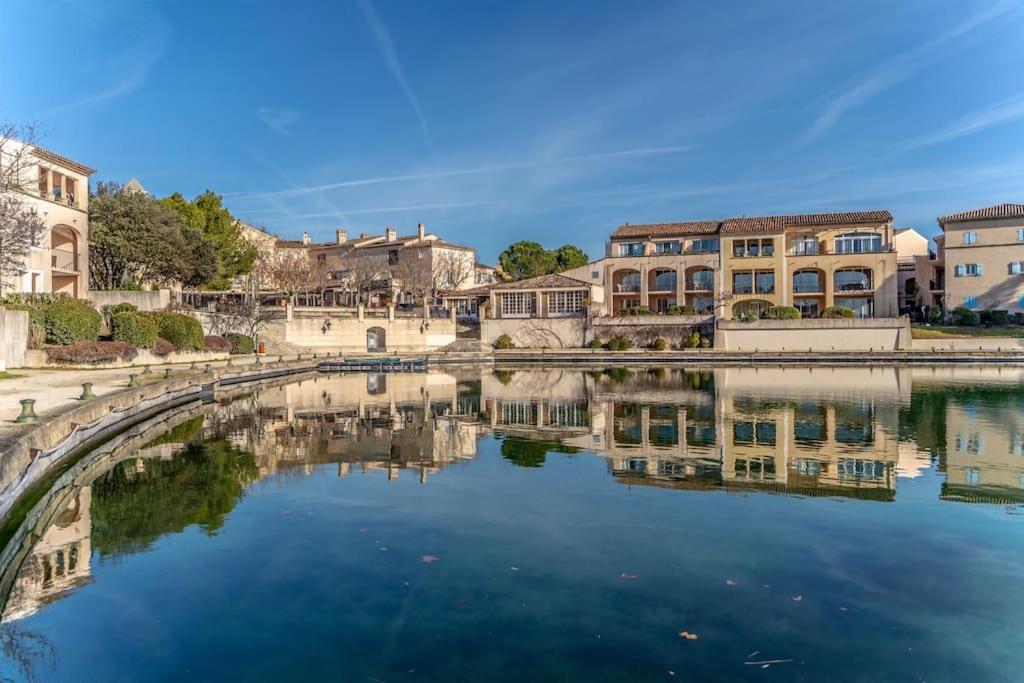 Magnifique Vue Au Golf De Pont-royal Apartment